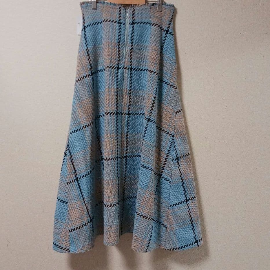 未使用　EMMEL REFINES ツィードライク チェック フレアスカート M