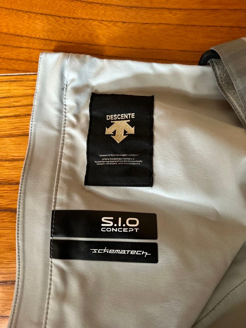 デサント日本国旗付きサイズＯスキーウェア上下