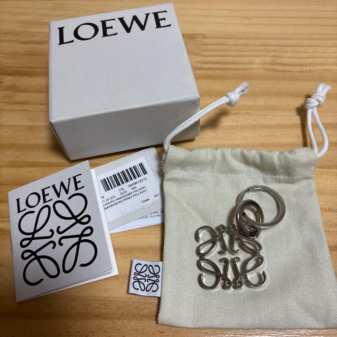 LOEWE ロエベ アナグラム キーリング キーホルダー チャーム