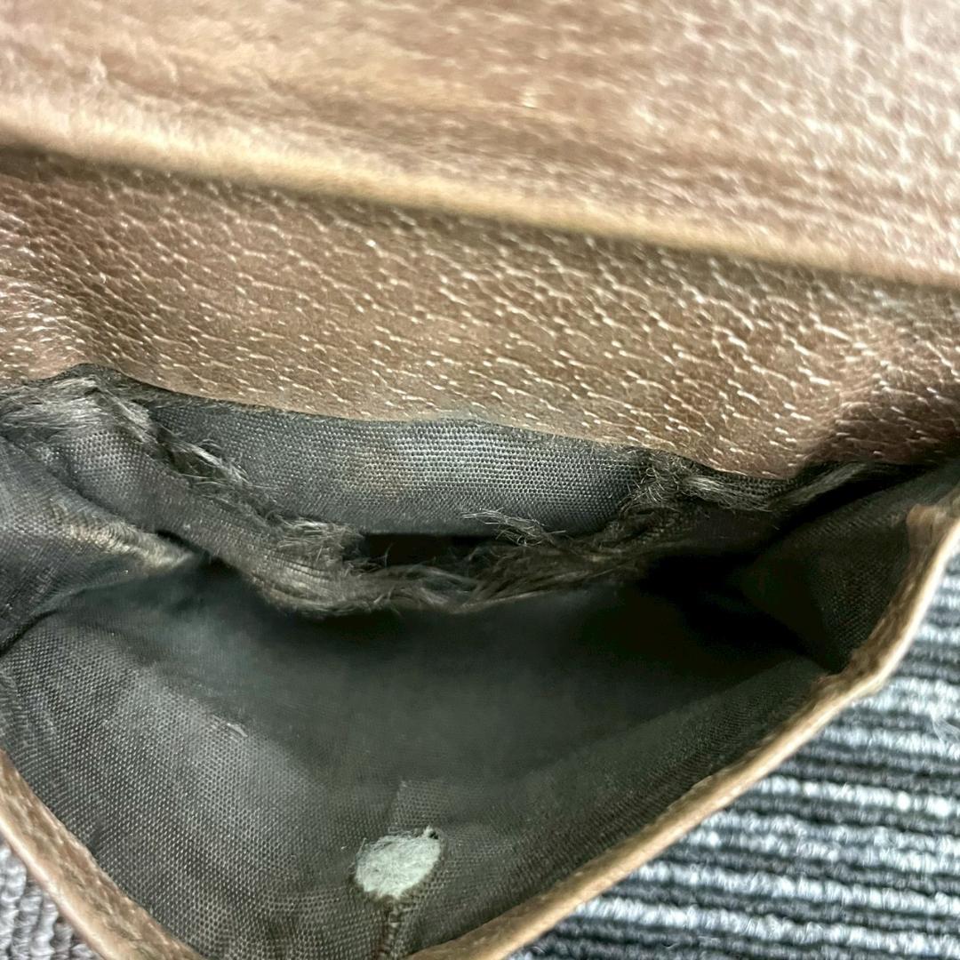 GUCCI　グッチ　シェリーライン　GG柄　二つ折り財布