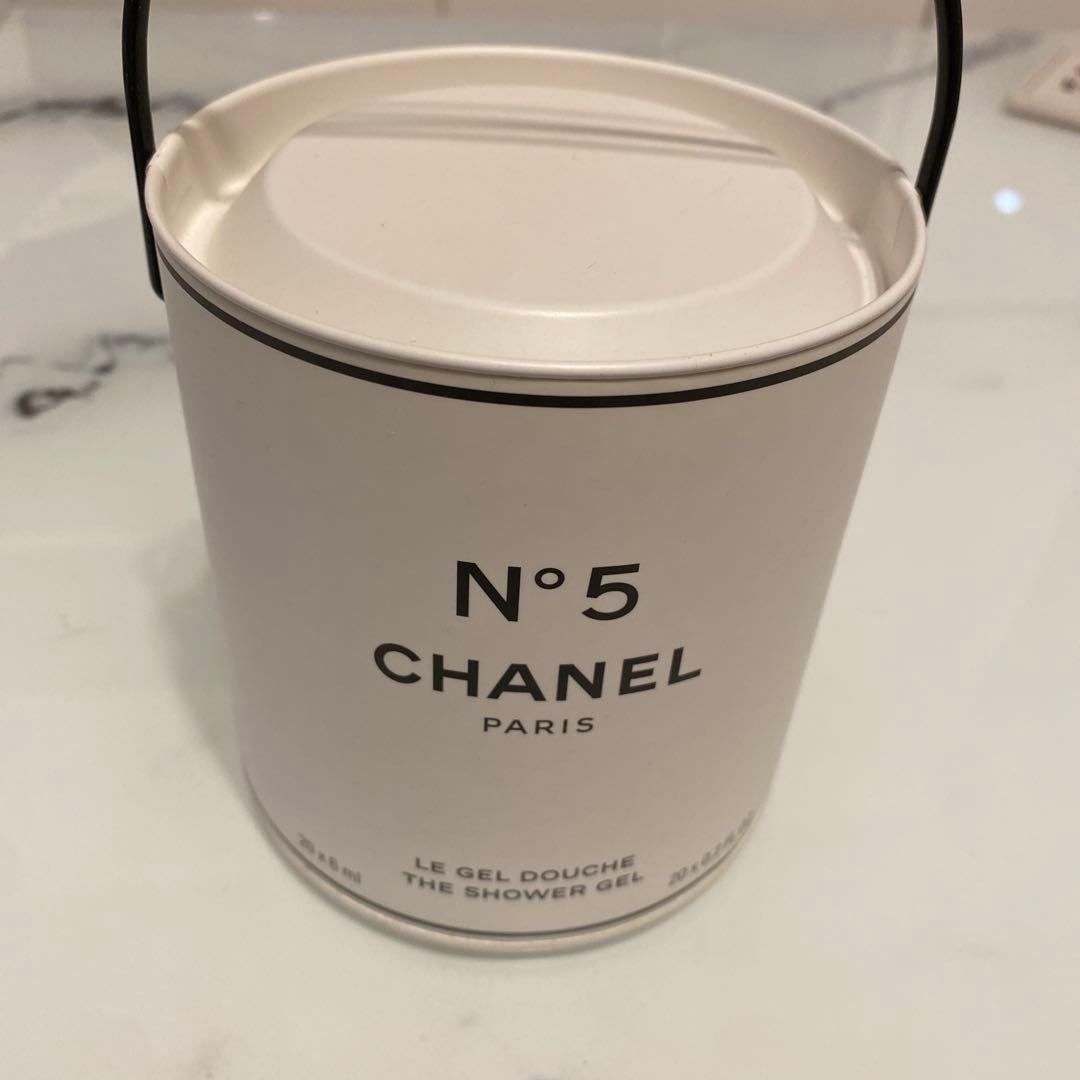 CHANEL 100周年記念限定品　シャワージェル