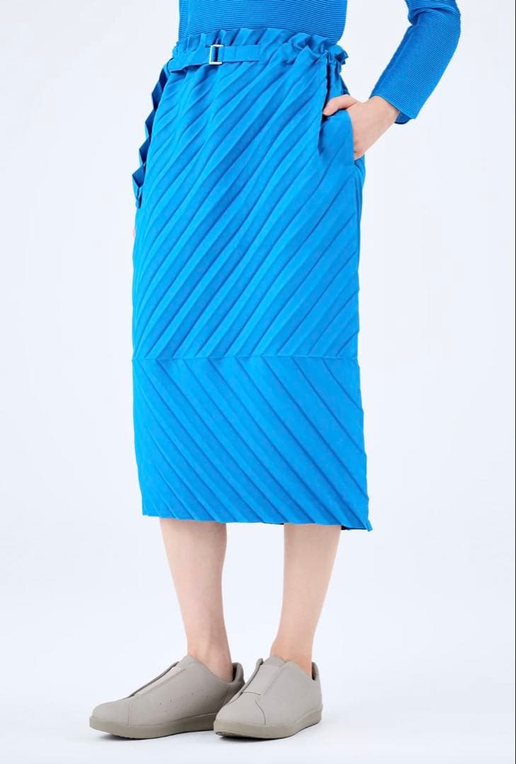 me イッセイミヤケ スカート 今年1月発売⭕️新品 未使用⭕️最終値下げ中