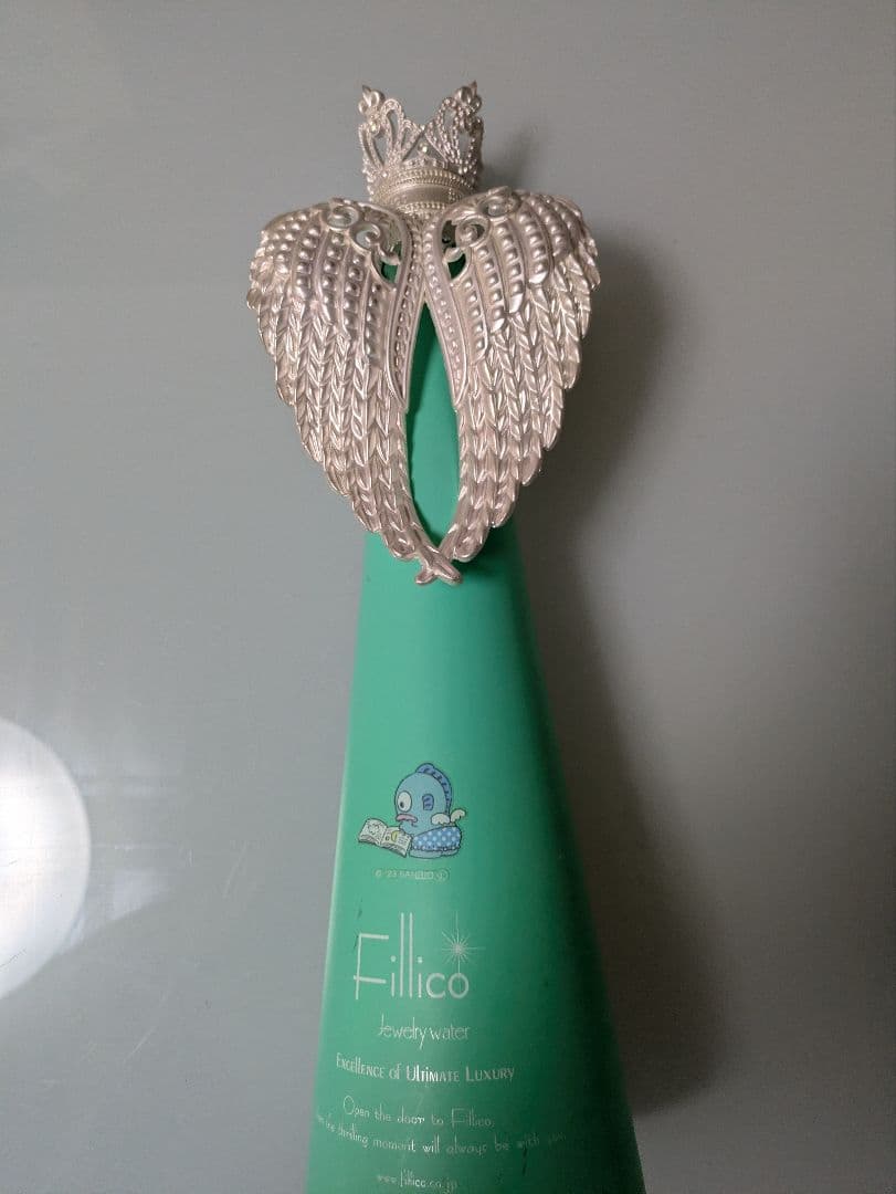 Fillico ハンギョドン メタルエンジェルウィング付き 王冠付き 空き瓶