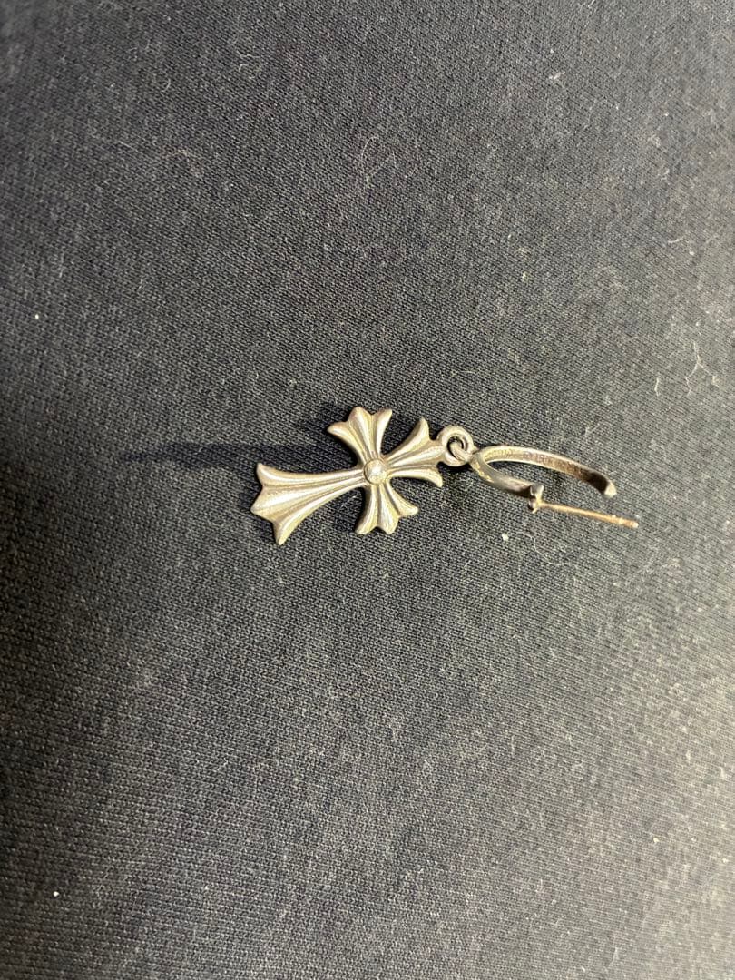 シルバー クロスデザイン 片耳用ピアス