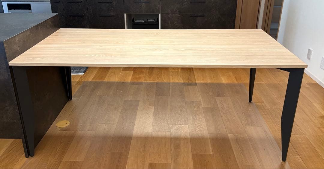 キッチンハウス　ダイニングテーブル