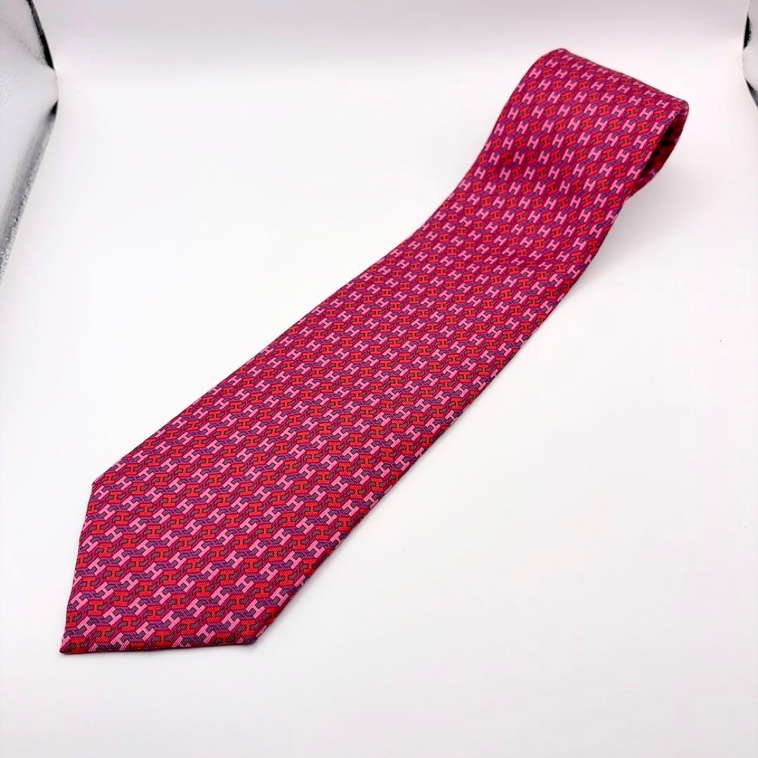 ⭐️SALE⭐エルメス　ネクタイ　赤系　H柄　ファソネH　総柄 シルク100%