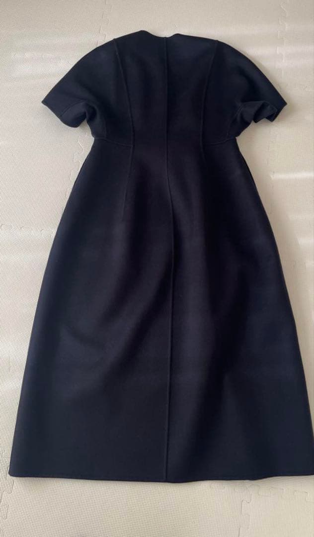 新品未使用　BLAMINK Vカラーロングコート