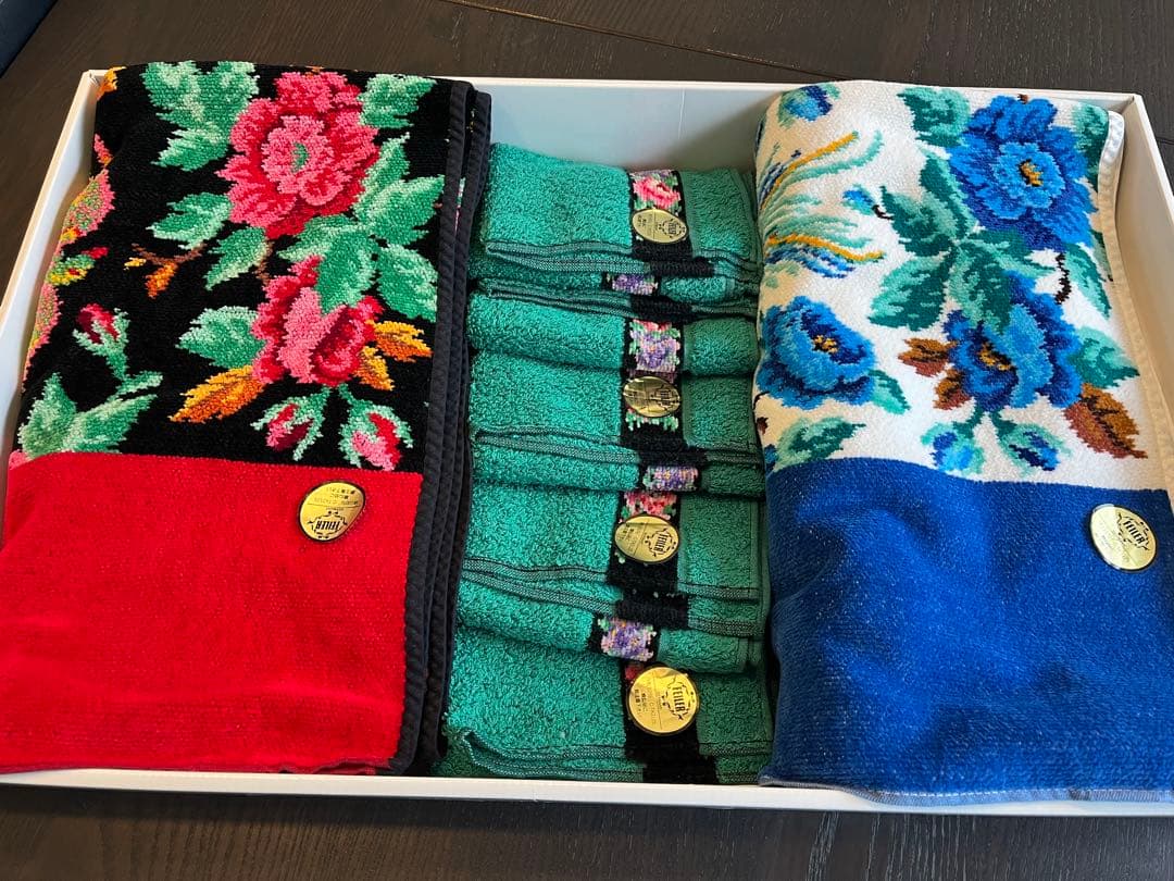 フェイラー花柄刺繍タオルセット 7枚入り