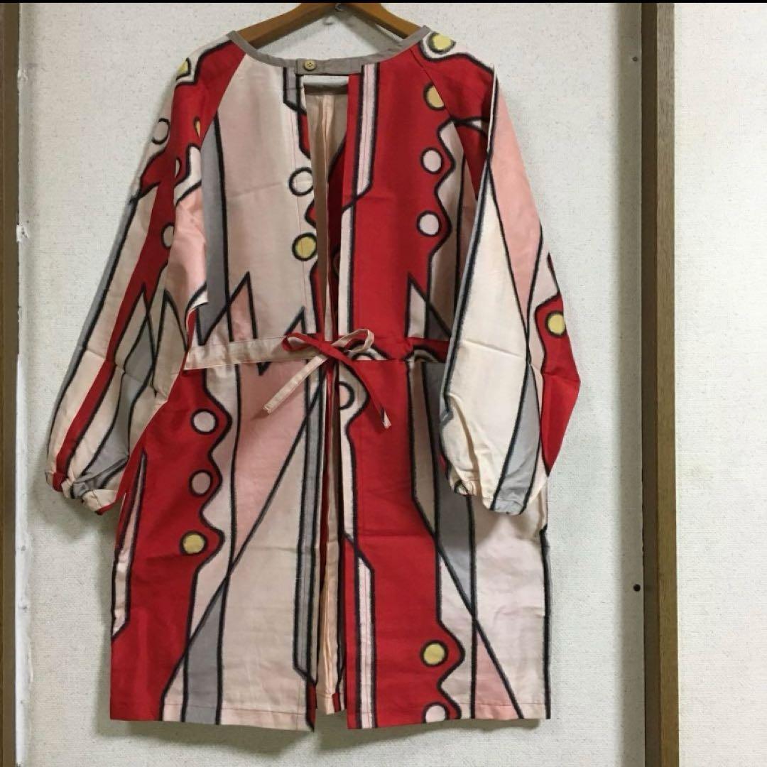 着物リメイク　割烹着　正絹銘仙　ピカソ風柄　古布リメイク