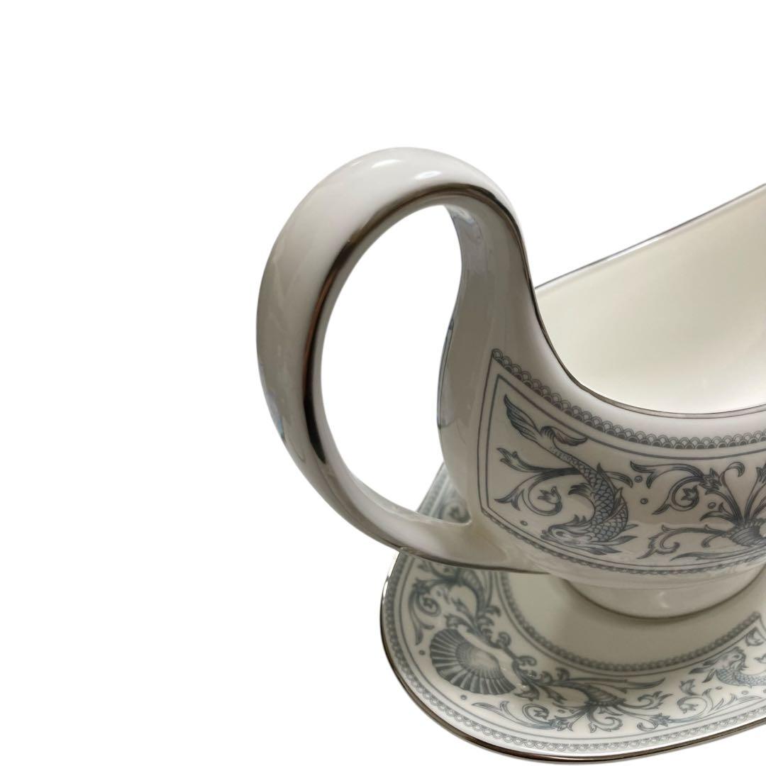 【送料込】(ウェッジウッド)ドルフィンホワイト　グレービーボート