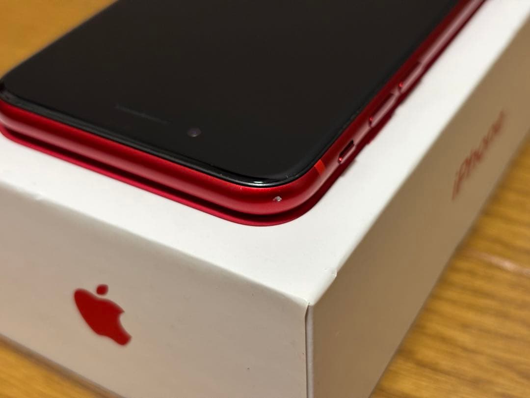 iPhone8 64GB PRODUCT RED バッテリー93%