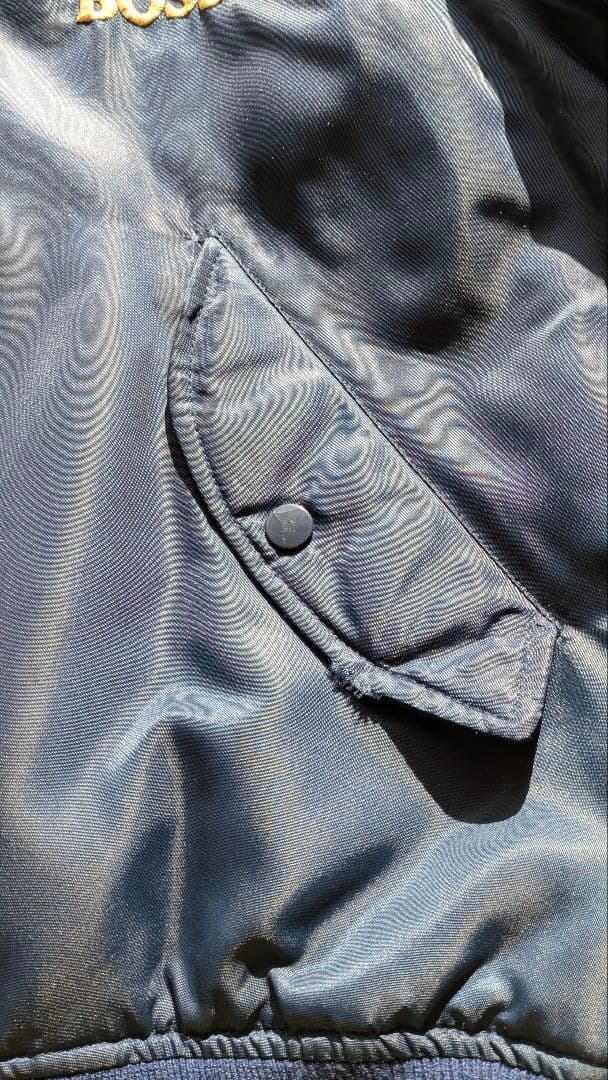 【12日迄年末年始値下中】サントリーボス BOSSジャン MA-1 希少刺繍