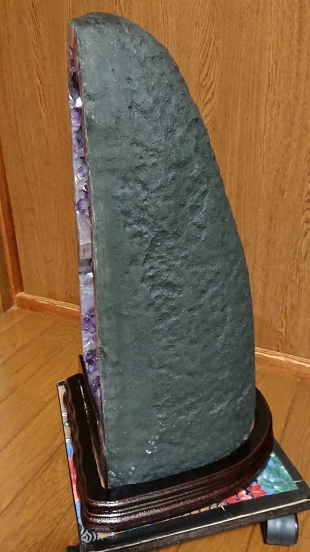 希少 ハックマナイト共生？アメジストドーム 色、形良し、ドーム内広し、存在感