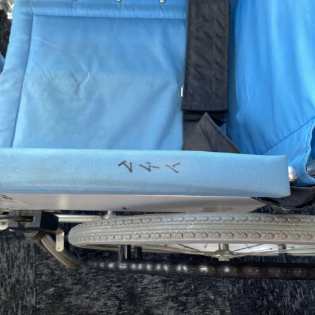 MiKi 車椅子 中古 軽量タイプ ブレーキ付き 介助式