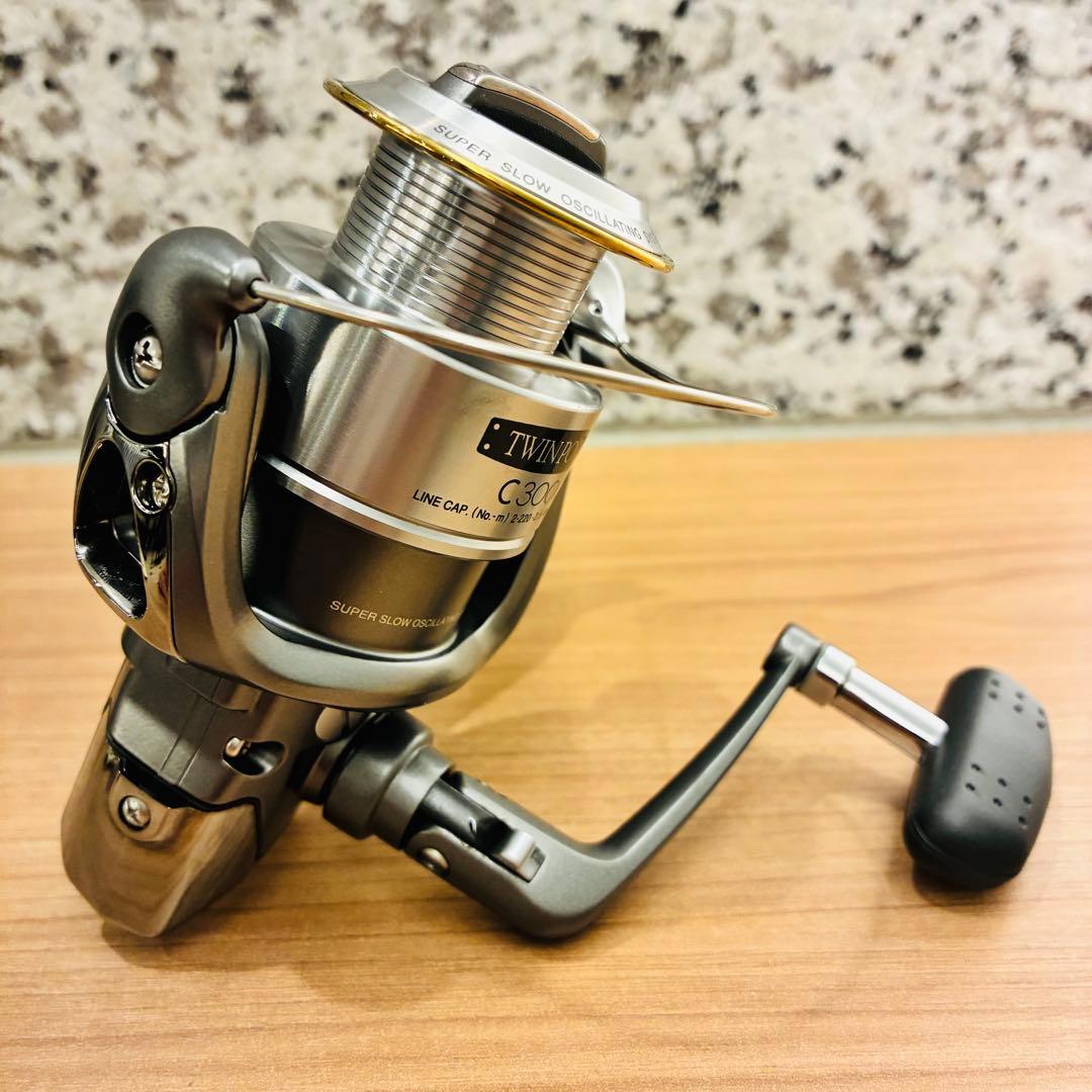 03　SHIMANO TWIN POWER C3000 スピニングリール