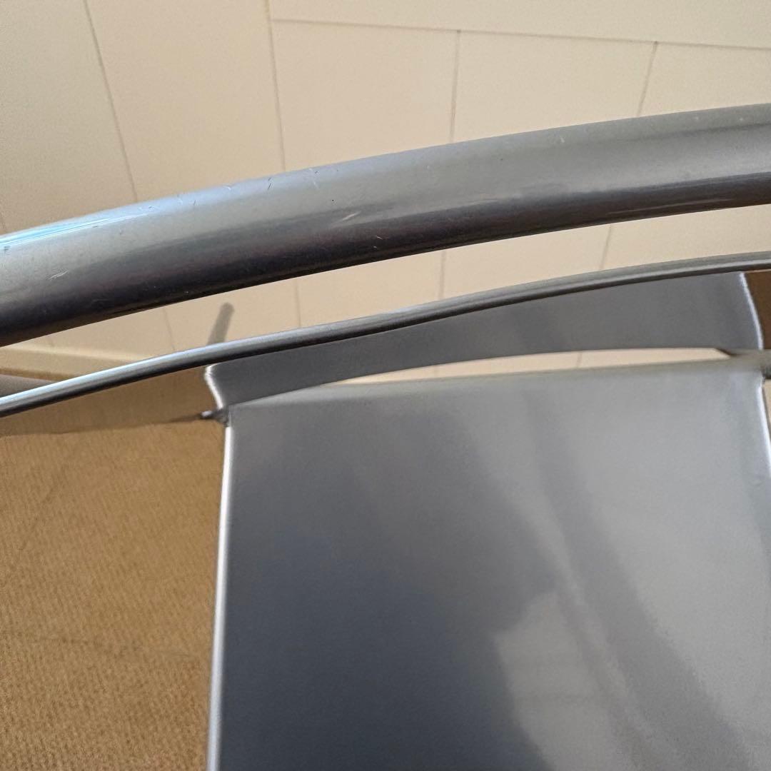 デザイン スタッキング アームチェア