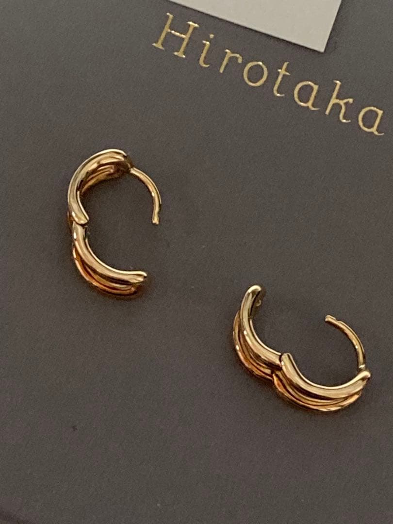 美品　hirotaka ヒロタカ　ベルーガ　ダブル ヒンジ ハギー ピアス S