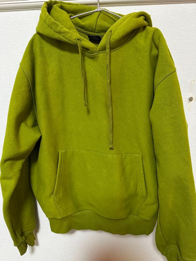 STUSSY パーカー　カーキ　サイズM