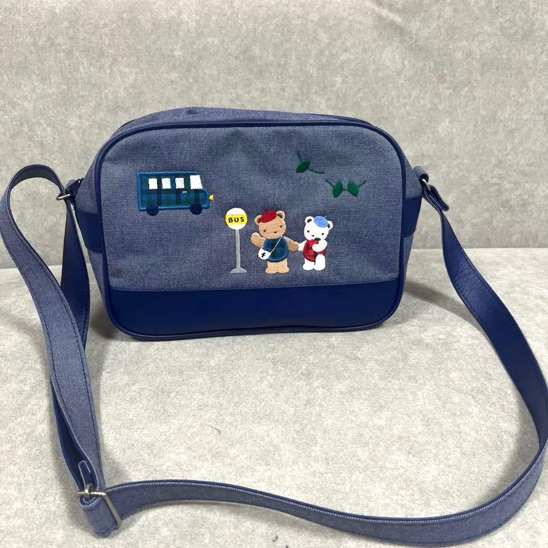 ファミリア 幼稚園　ショルダーバッグ　刺繍　デニム　美品　今季