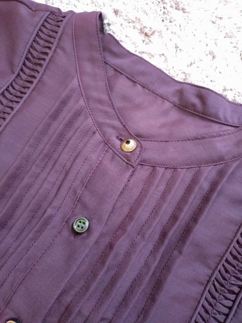 【新品未使用】ワールドReFREcT　ブラウス　ボルドー　秋色　ピンタック