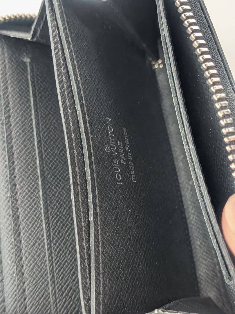 LOUIS VUITTON ダミエ ブラック ケース