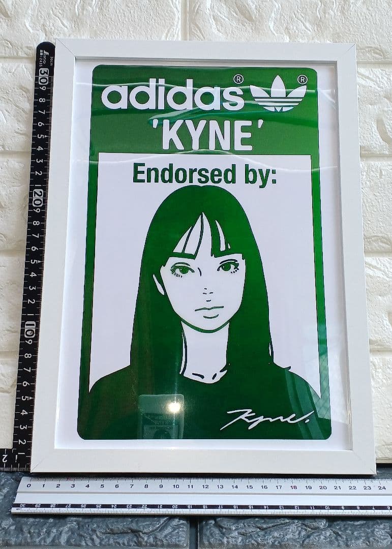 kyne/adidas キネ・アディダス【A4サイズ写真ポスター額装付３点セット