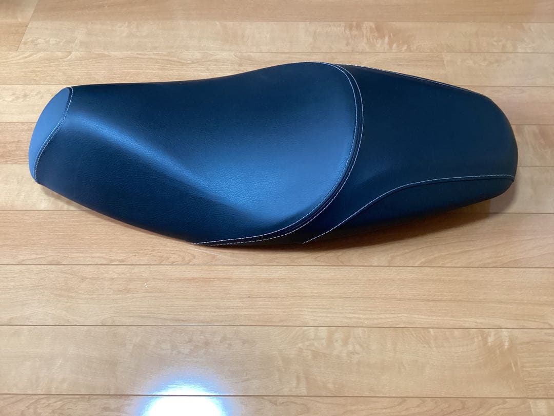 トリシティ155　SG81J（2023年）純正シート