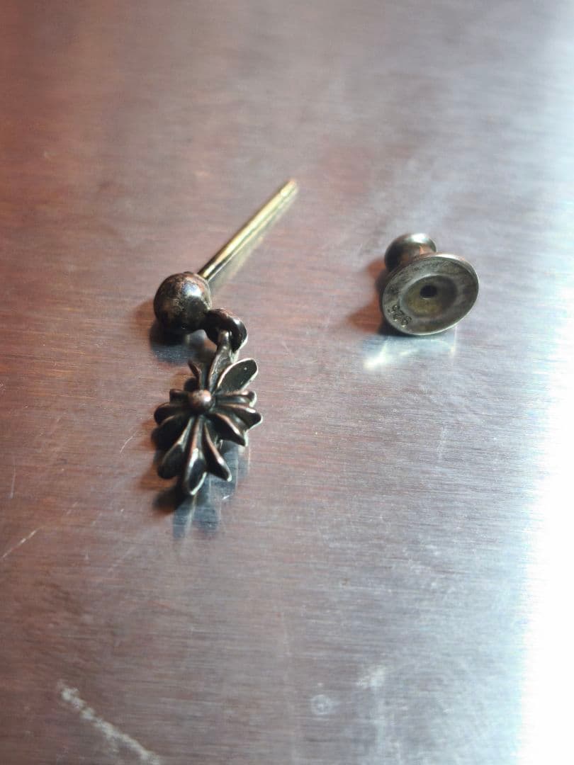 RINKAN鑑定済　最安値　クロムハーツ　タイニーE CHプラスドロップピアス