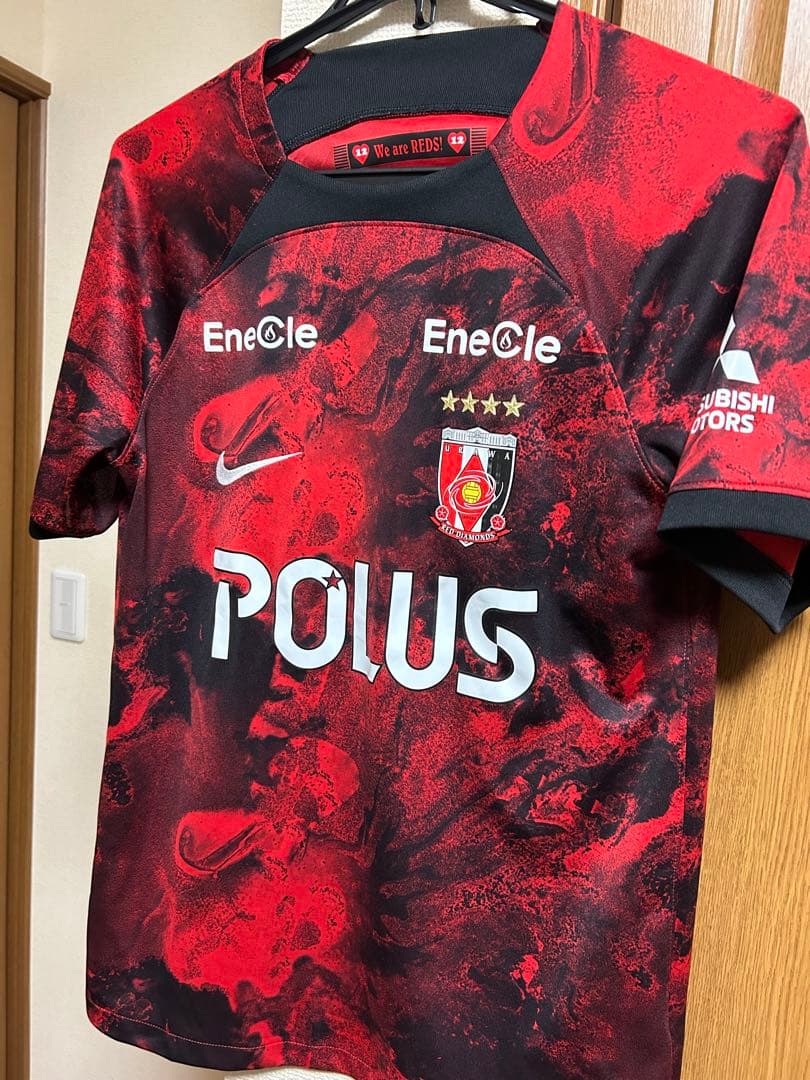浦和レッズ Nike シャツ 赤黒