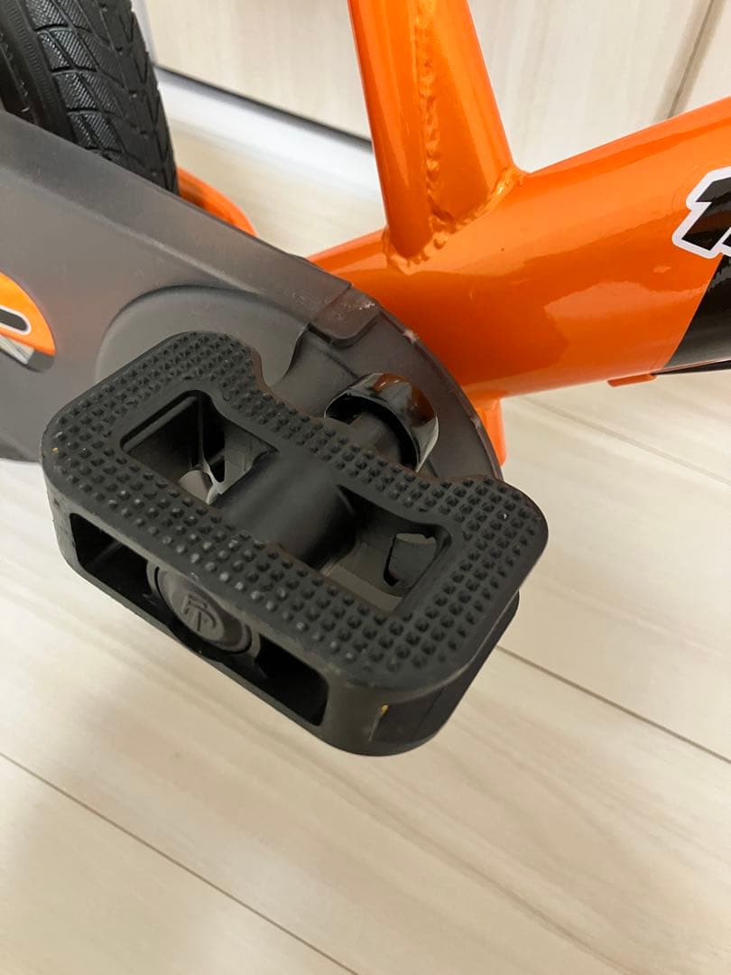 STRIDER 14X SPORT オレンジ