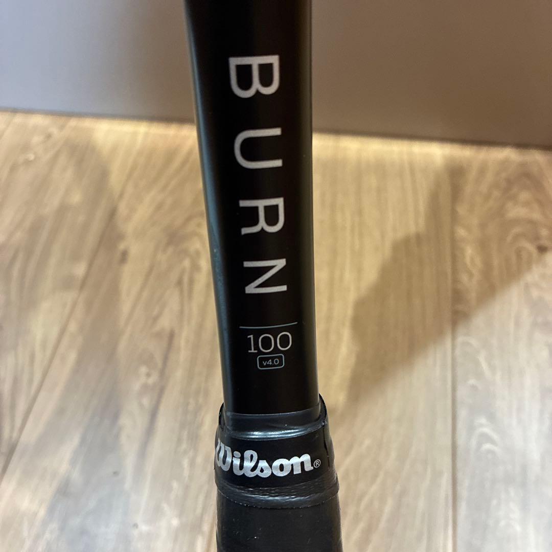 美品✨WILSON BURN 100 V4.0 テニスラケット