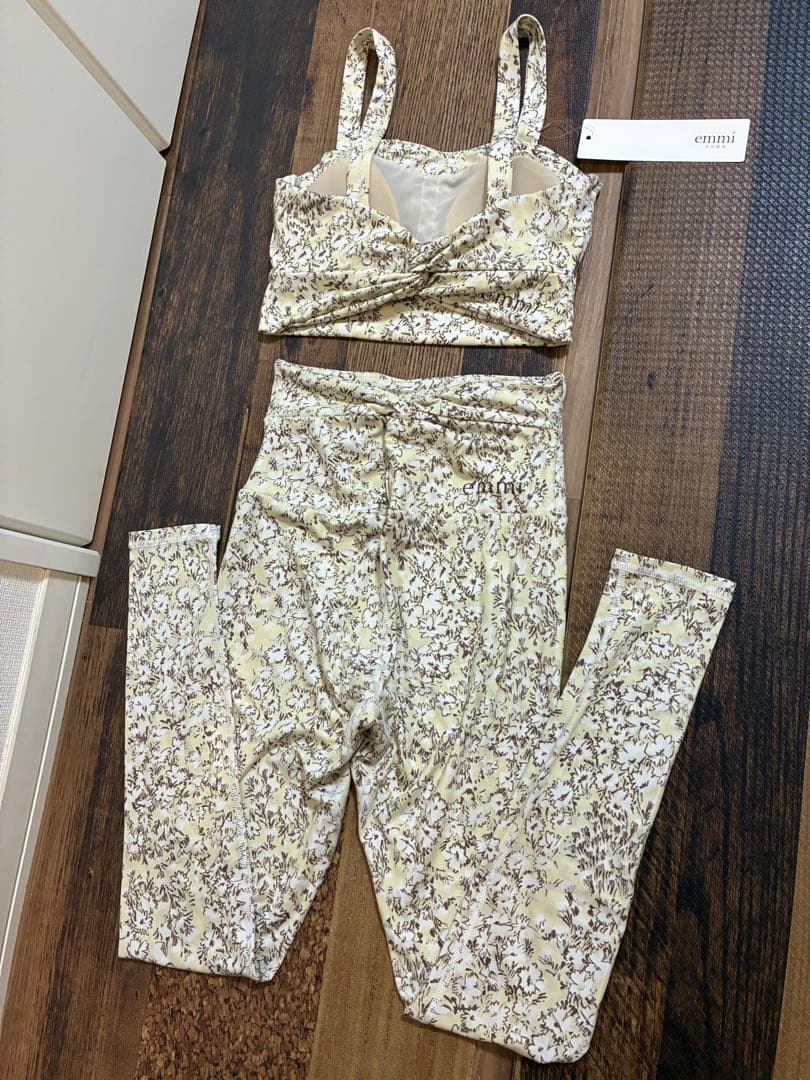 ☆お取置き☆emmi yoga エミヨガ　ヨガウェア　マーガレットバッグクロス