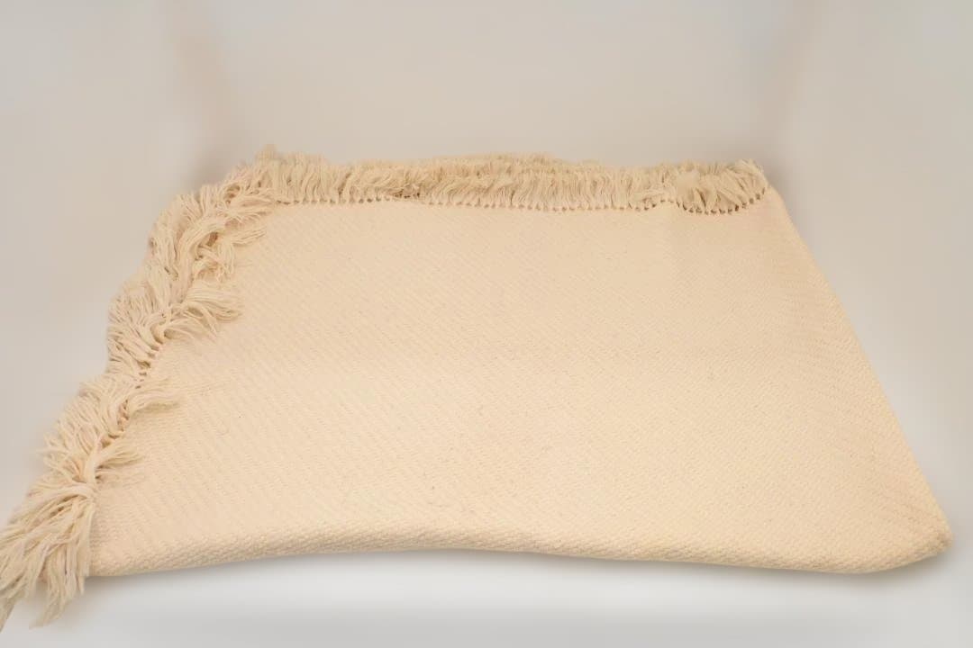 【美品】Hermès　エルメス　クリーム色　フリンジ付き毛布　ブランケット