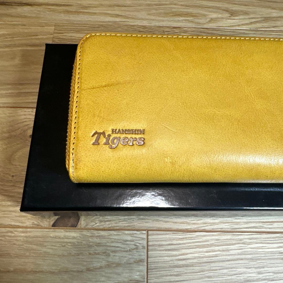 Hanshin Tigers 阪神タイガース レザー長財布 黄色