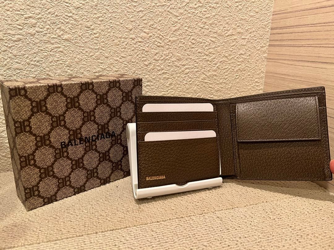 こー　　グッチ×バレンシアガ　GUCCI×BALENCIAGA 折り財布