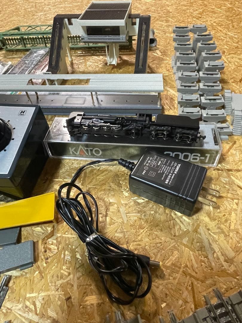 Nゲージ TOMIX立体交差レールセット 機関車つき　本日お値下げ中