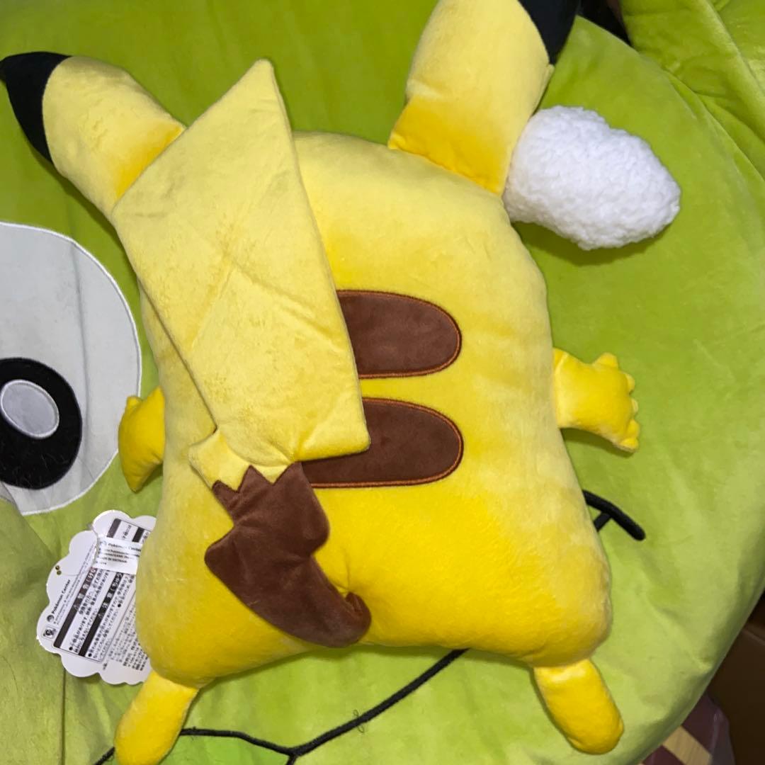 ピカチュウOopsクッション