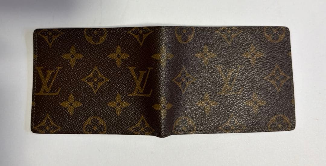 Louis Vuitton モノグラム 二つ折り財布　パスケース付