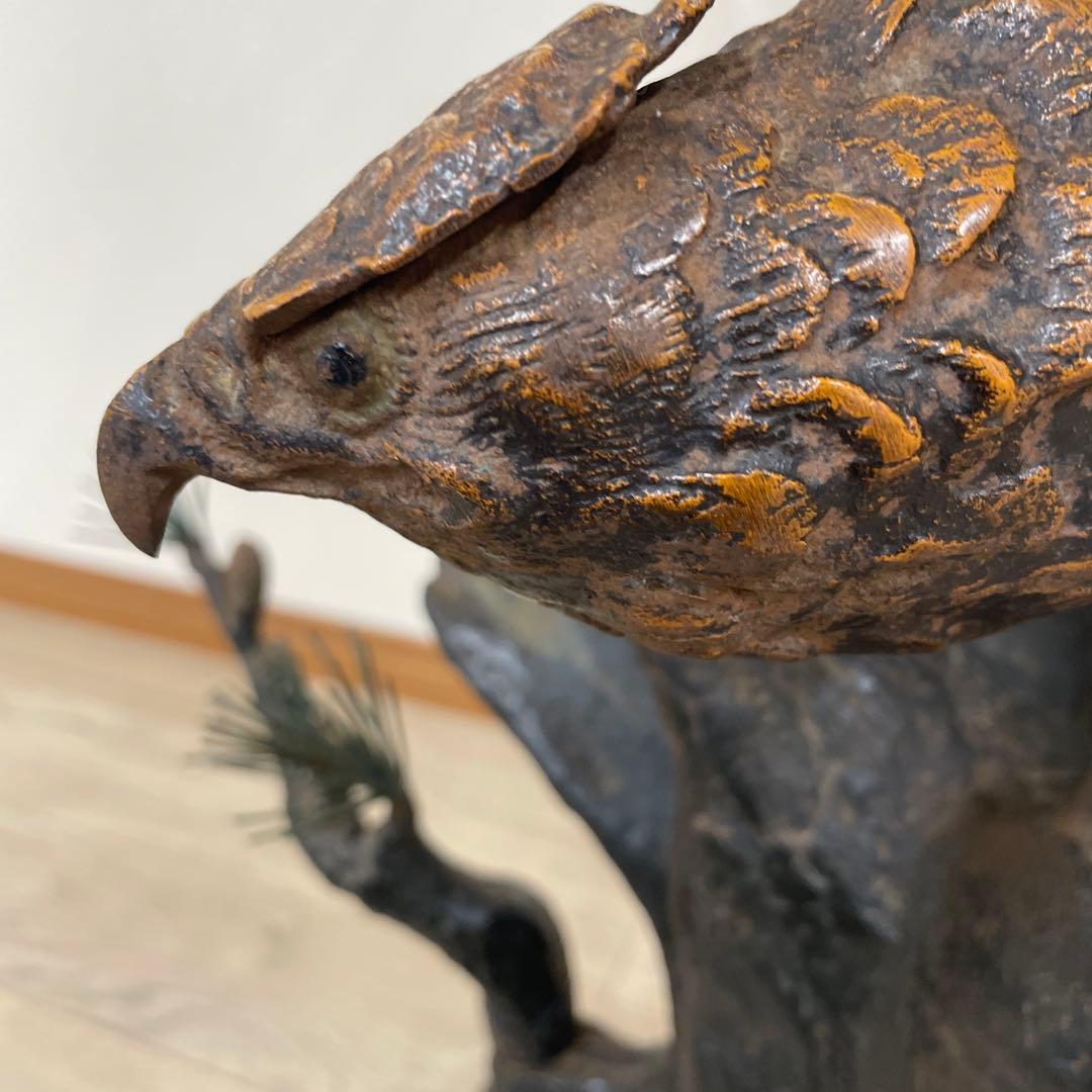 鷹　松　松の木　鳥　ブロンズ　鉄製品　鉄製　銅彫金　彫刻　鳥　アンティーク 金運