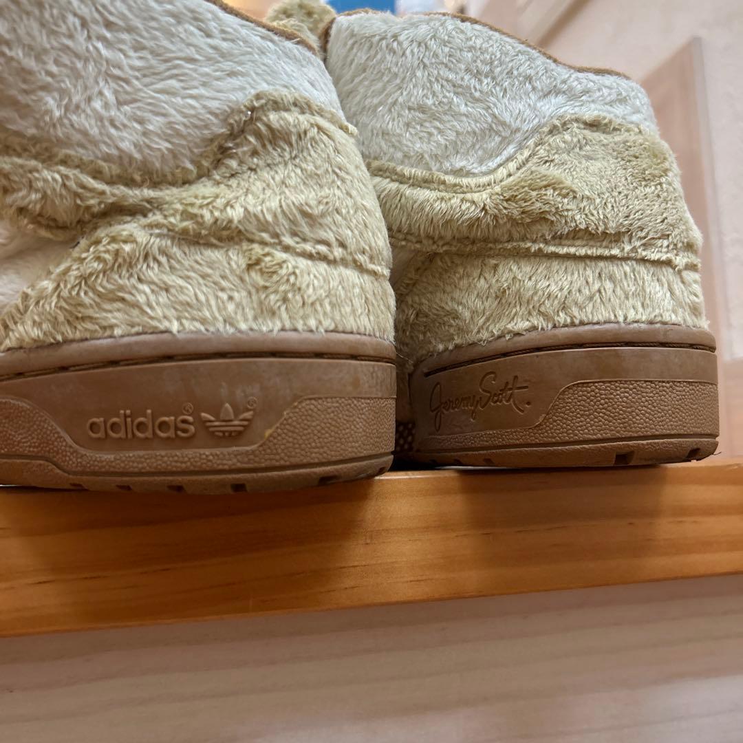 Jeremyscott&adidasハイカットスニーカー ベージュ