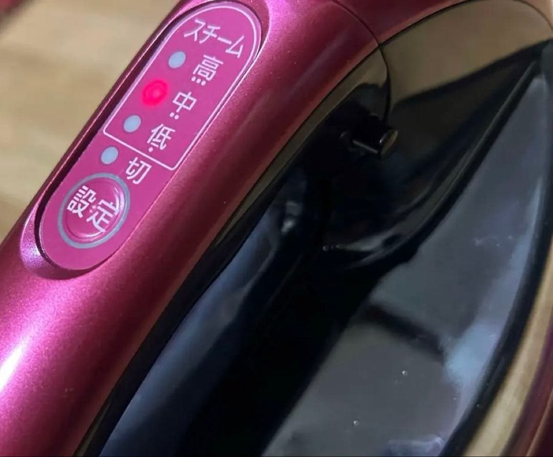 【Panasonic】コードレススチームWヘッドアイロン NI-WL706-P