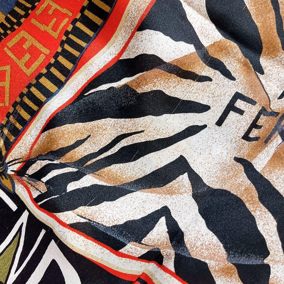 【極美品】フェンディ 大判スカーフ ストール シルク100% マルチカラー