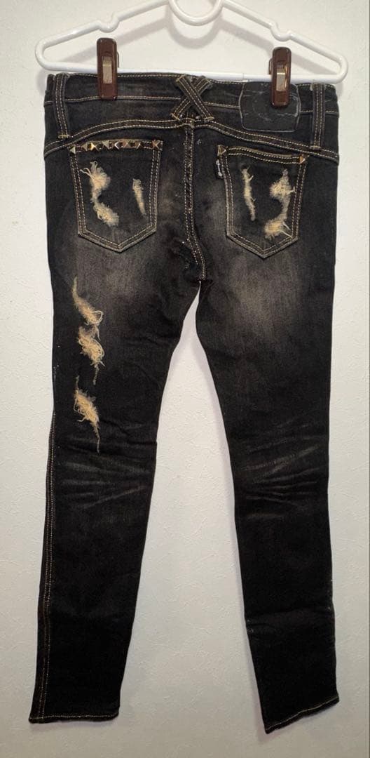 【d.i.a】ダメージジーンズ