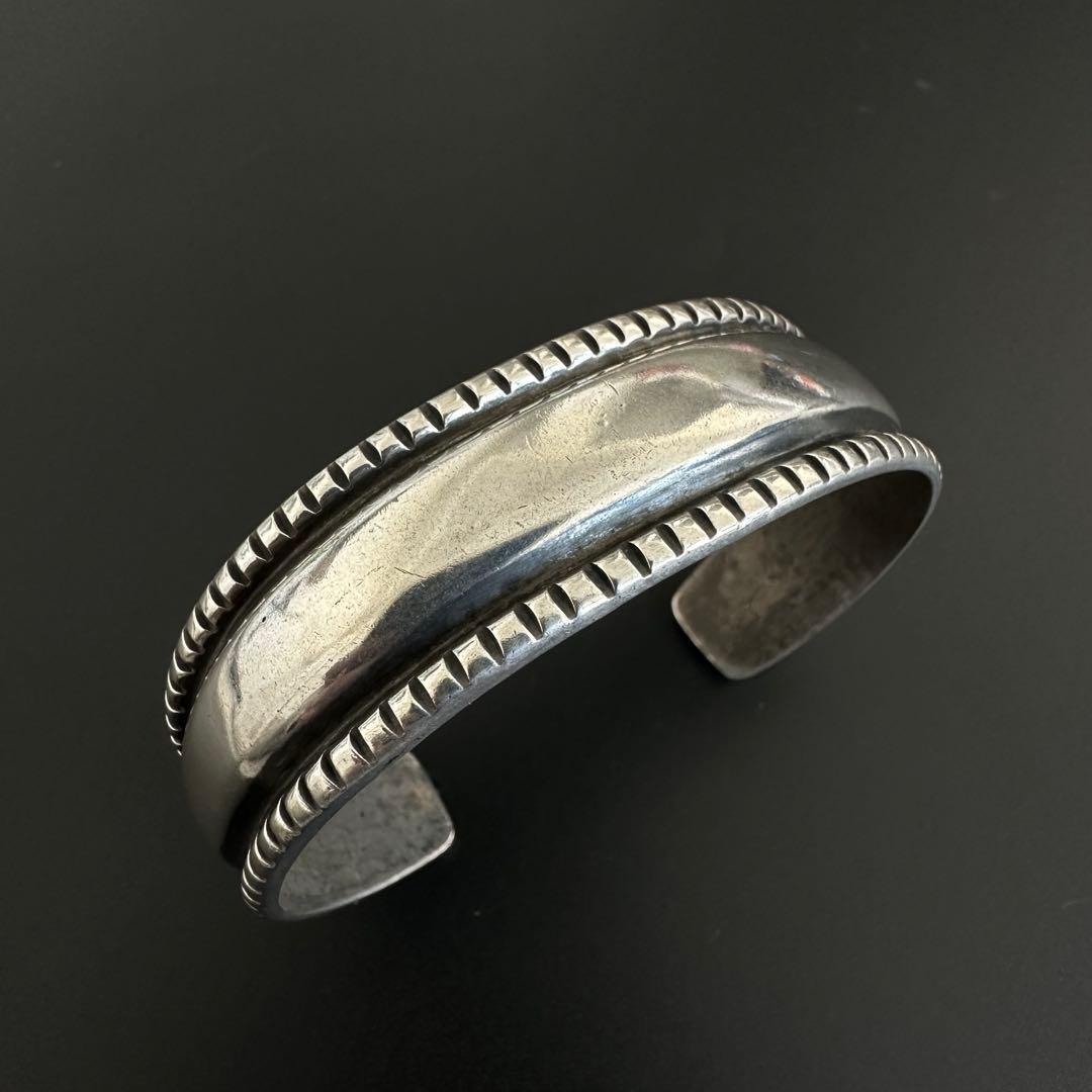 専用Navajo Aaron Anderson チゼルワーク バングル 21mm