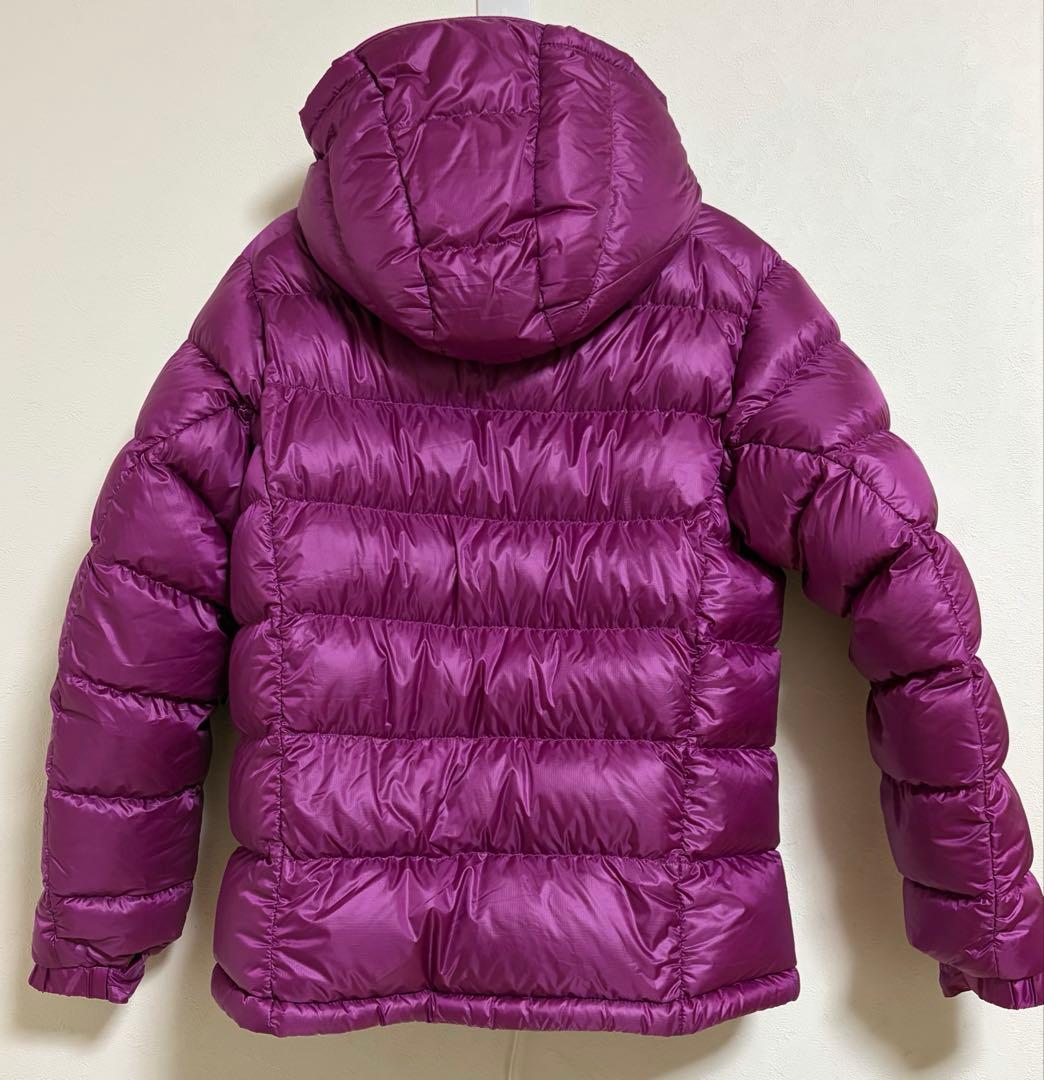 mont-bellダウン　はとあり