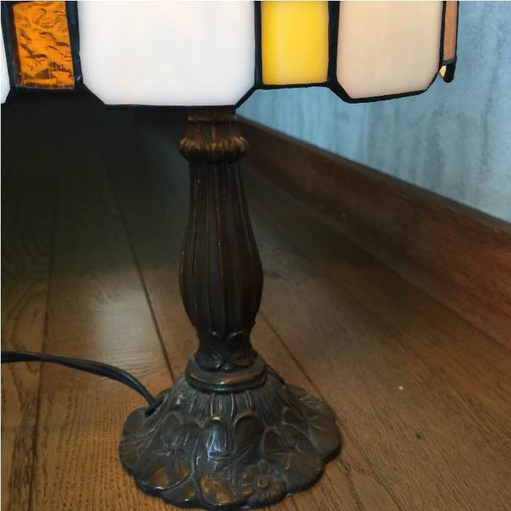 電灯ステンドガラス調ランプ