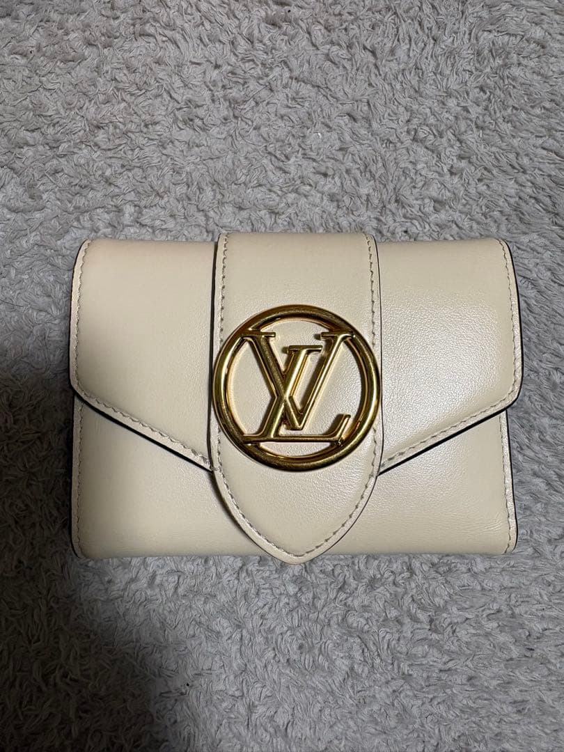 Louis Vuittonポルトフォイユ LV ポンヌフ コンパクト 財布