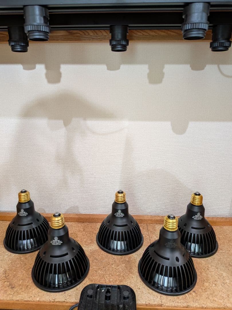 BRIM COSMO 植物育成ライトｘ５　セット　アガベ　塊根　LED