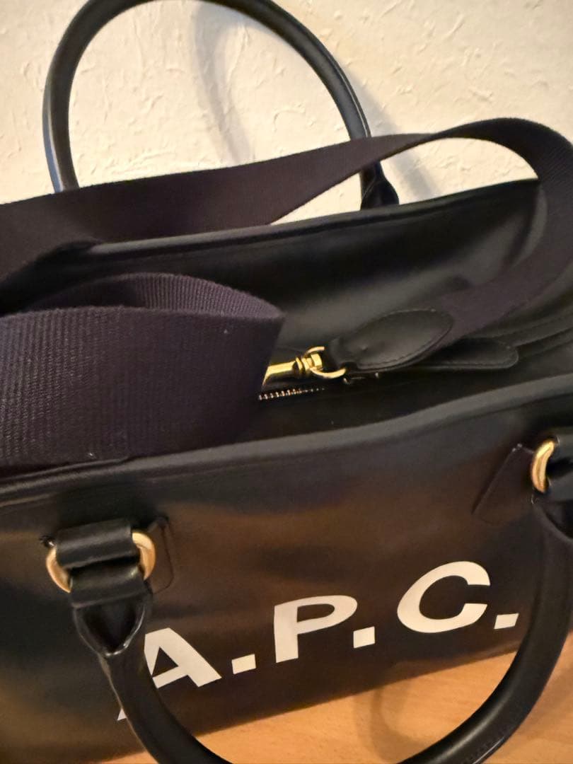 APC ボストンバッグ　2018AW ボーリングバッグ 最終値下　未使用に近い