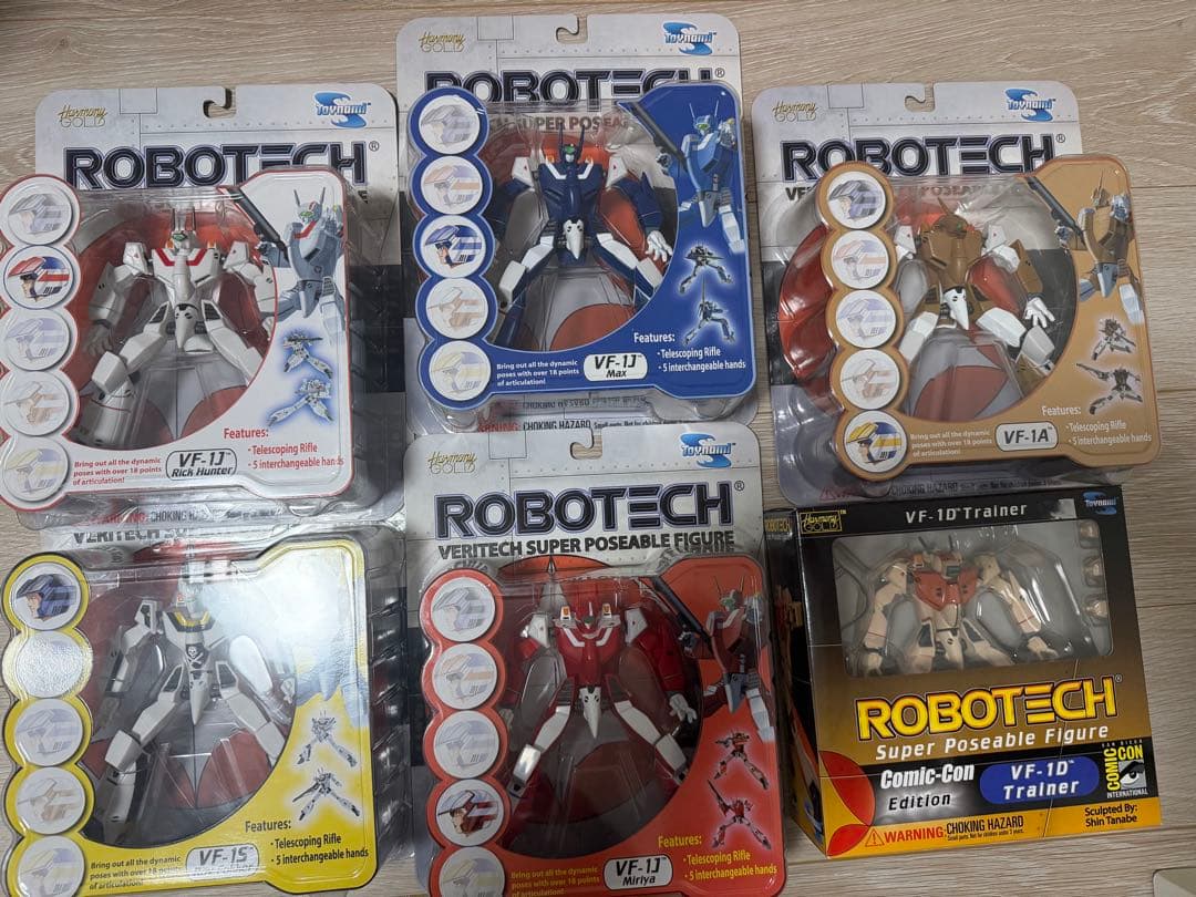 マクロス　トイナミロベテックフィギュア